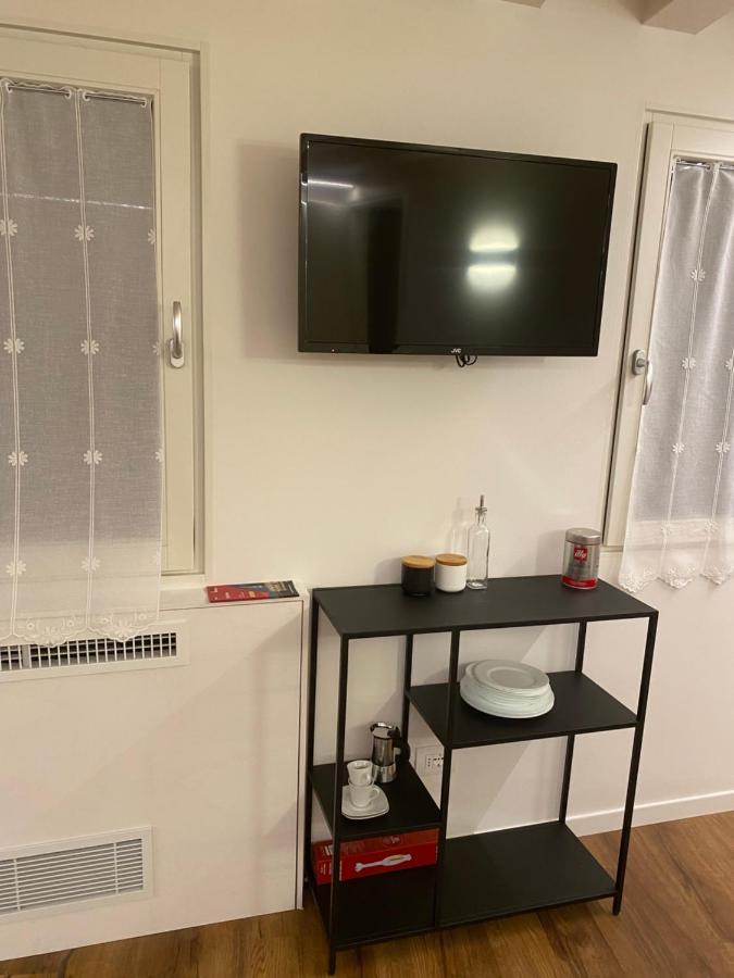 Ca' Delle Corti Apartment เวนิส ภายนอก รูปภาพ