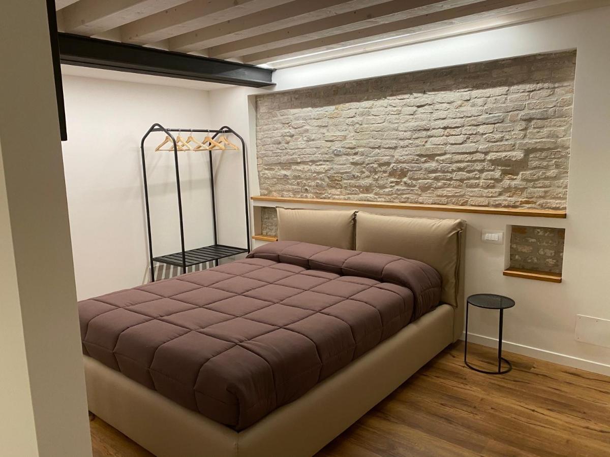 Ca' Delle Corti Apartment เวนิส ภายนอก รูปภาพ