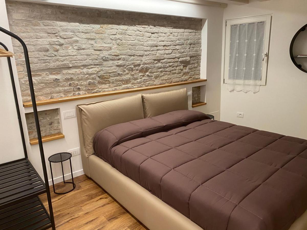 Ca' Delle Corti Apartment เวนิส ภายนอก รูปภาพ