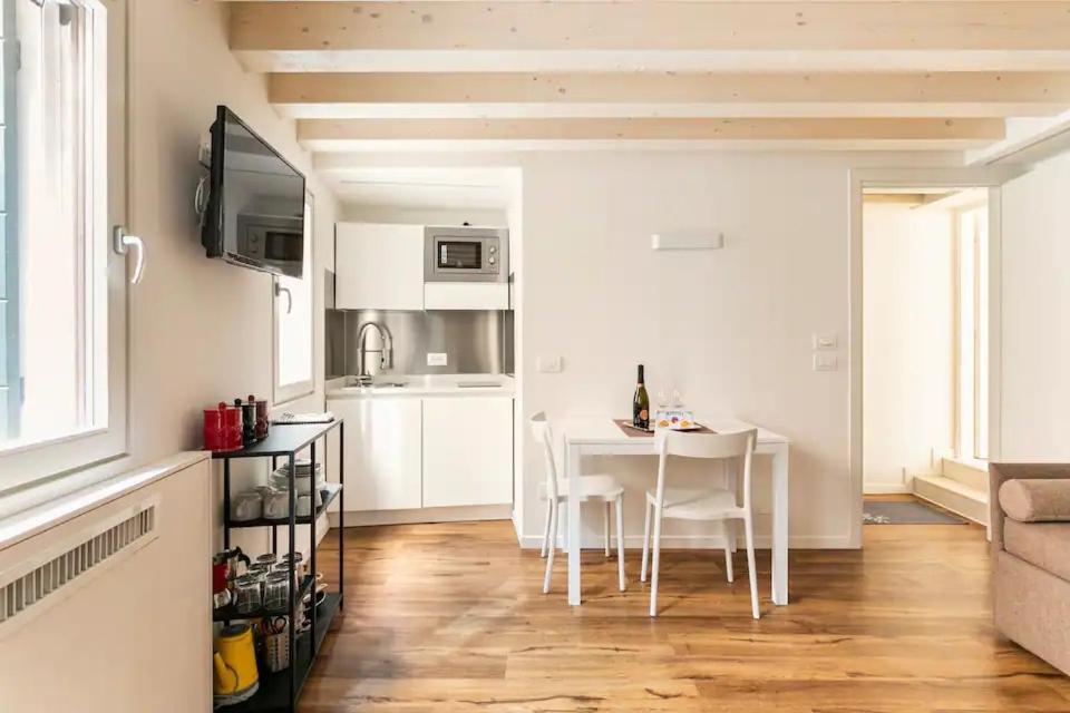 Ca' Delle Corti Apartment เวนิส ภายนอก รูปภาพ